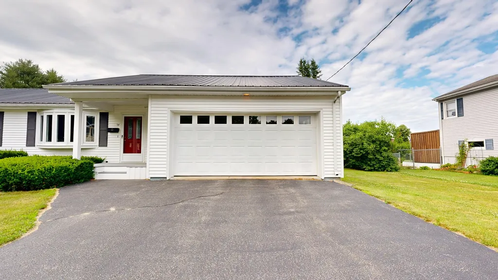 54 Brooks Avenue Lewiston ME 04240