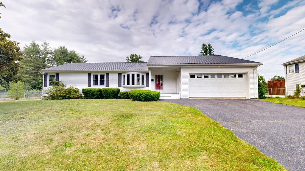 54 Brooks Avenue Lewiston ME 04240