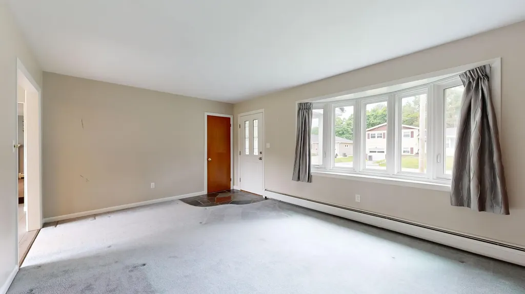 54 Brooks Avenue Lewiston ME 04240