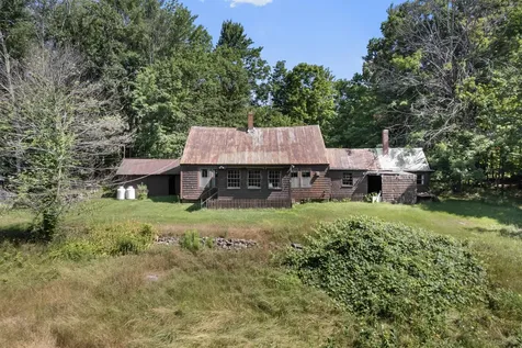 15 Sawyer Lane Sanford ME 04083