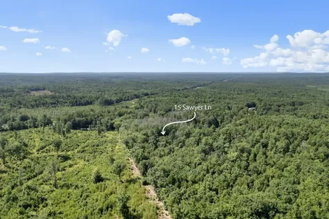 15 Sawyer Lane Sanford ME 04083