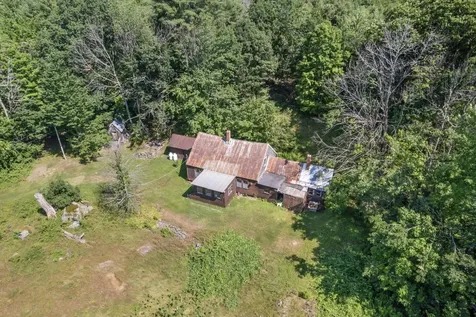 15 Sawyer Lane Sanford ME 04083