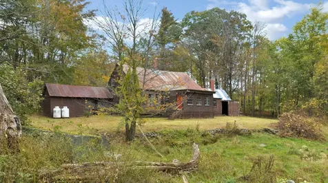 15 Sawyer Lane Sanford ME 04083