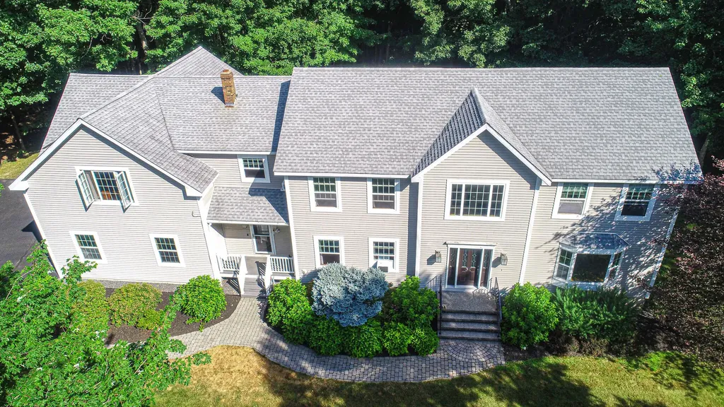 32 Remington Way Kennebunk ME 04043