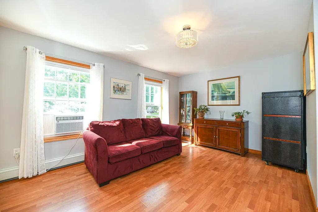 32 Remington Way Kennebunk ME 04043