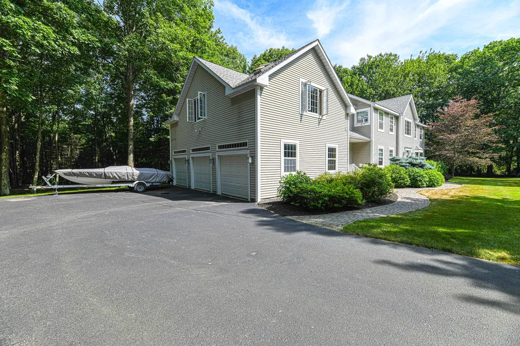 32 Remington Way Kennebunk ME 04043