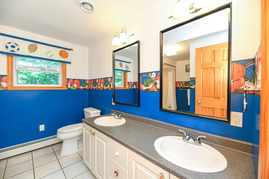32 Remington Way Kennebunk ME 04043