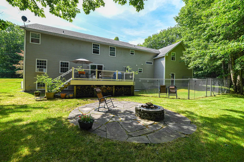 32 Remington Way Kennebunk ME 04043