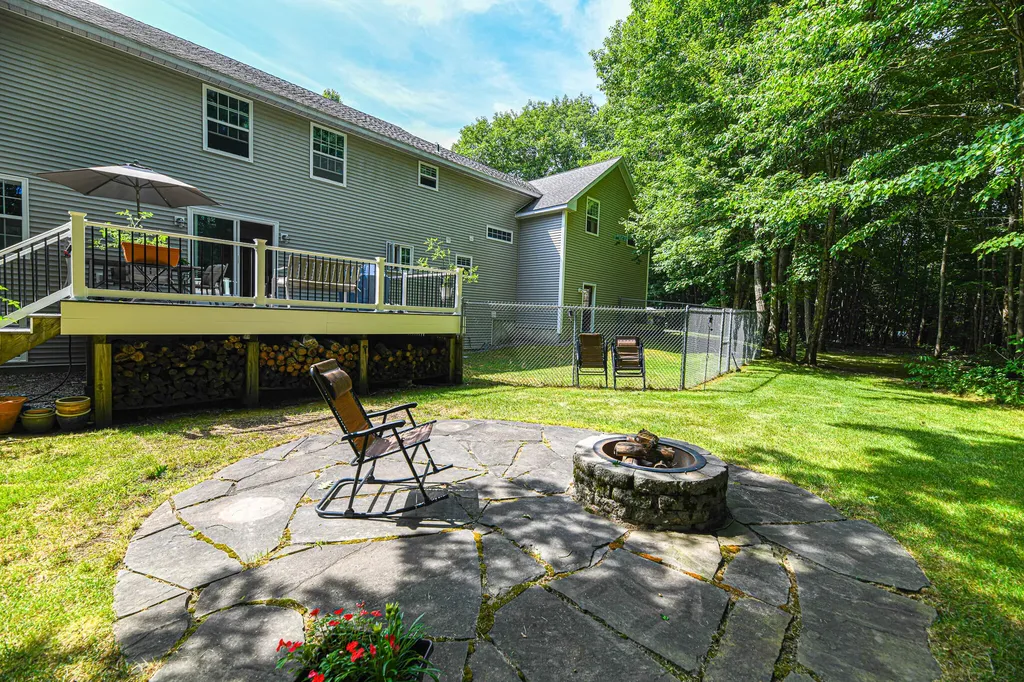 32 Remington Way Kennebunk ME 04043