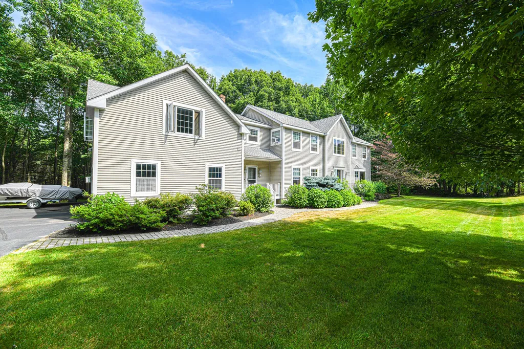 32 Remington Way Kennebunk ME 04043