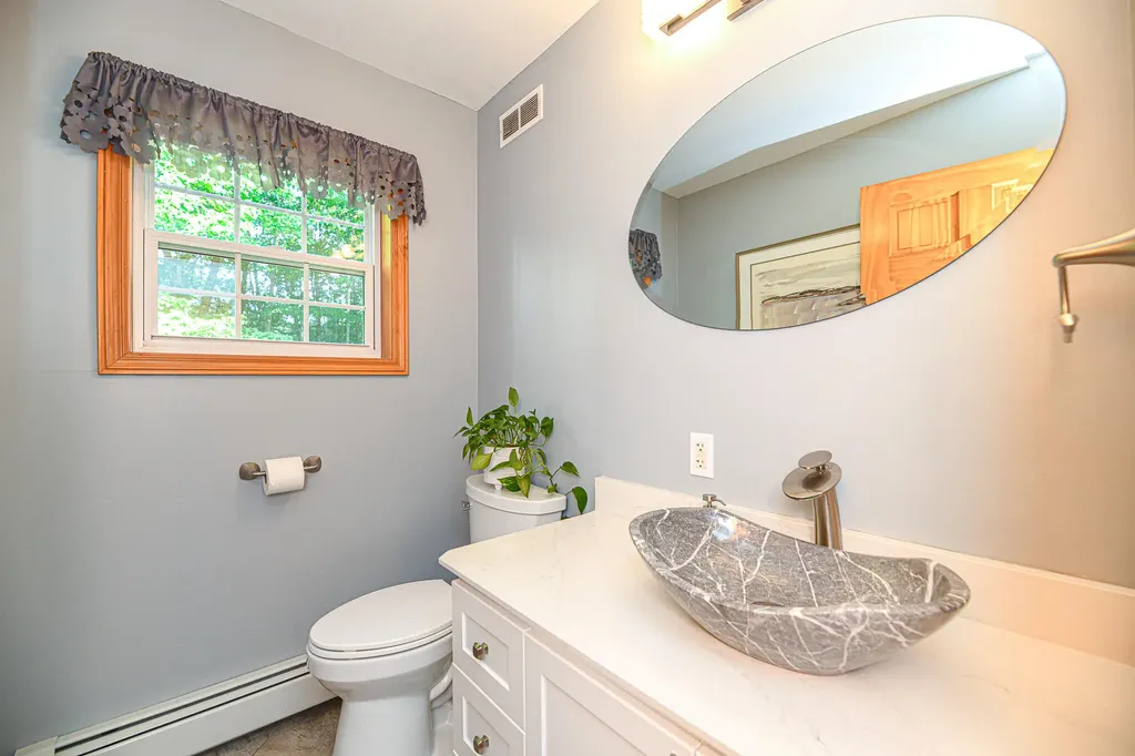 32 Remington Way Kennebunk ME 04043