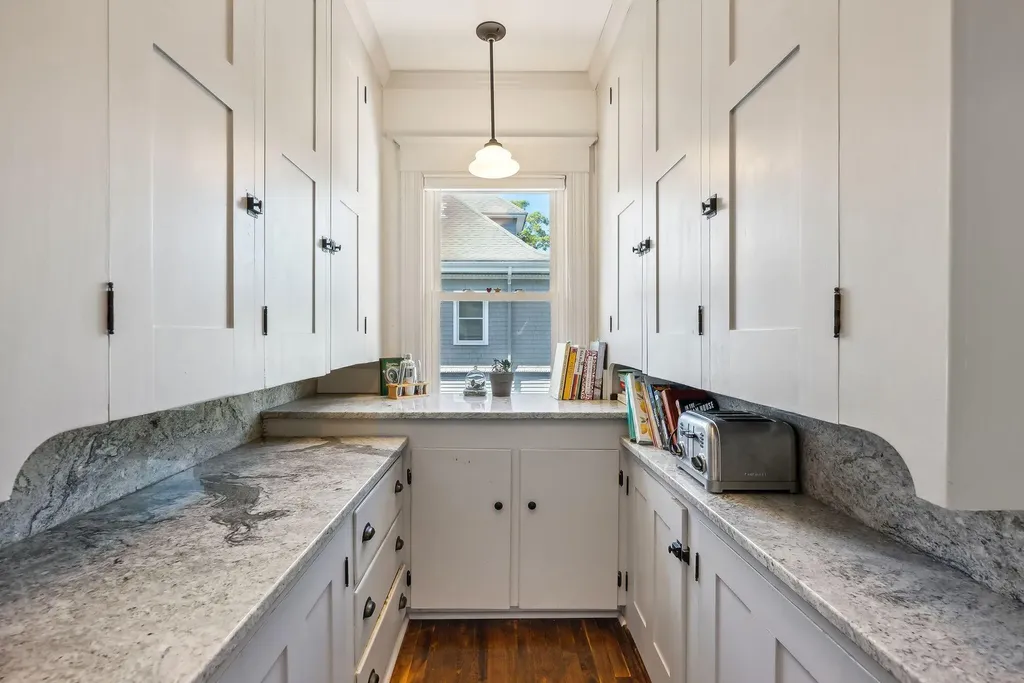41 Coyle Street Portland ME 04101