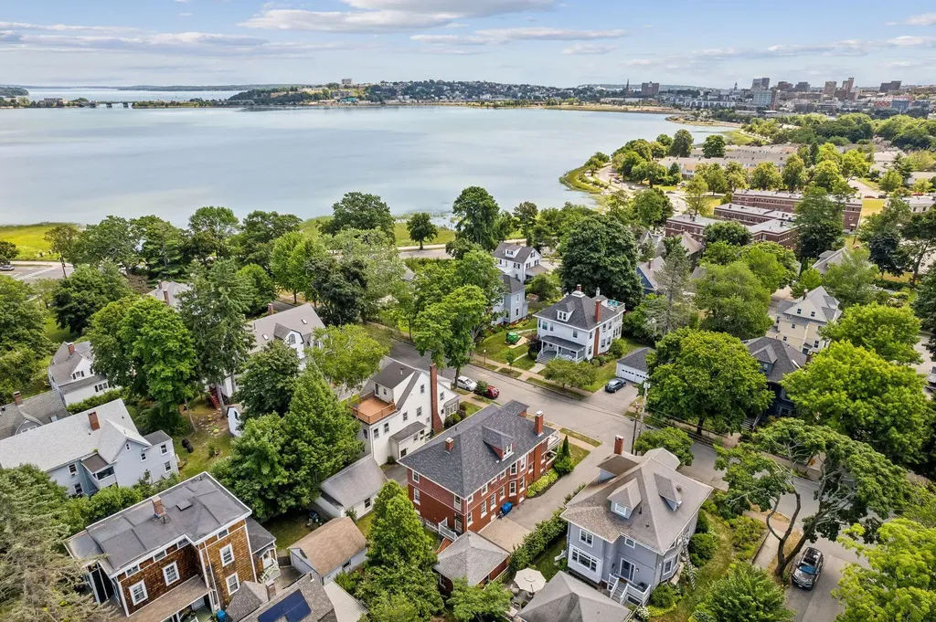 41 Coyle Street Portland ME 04101