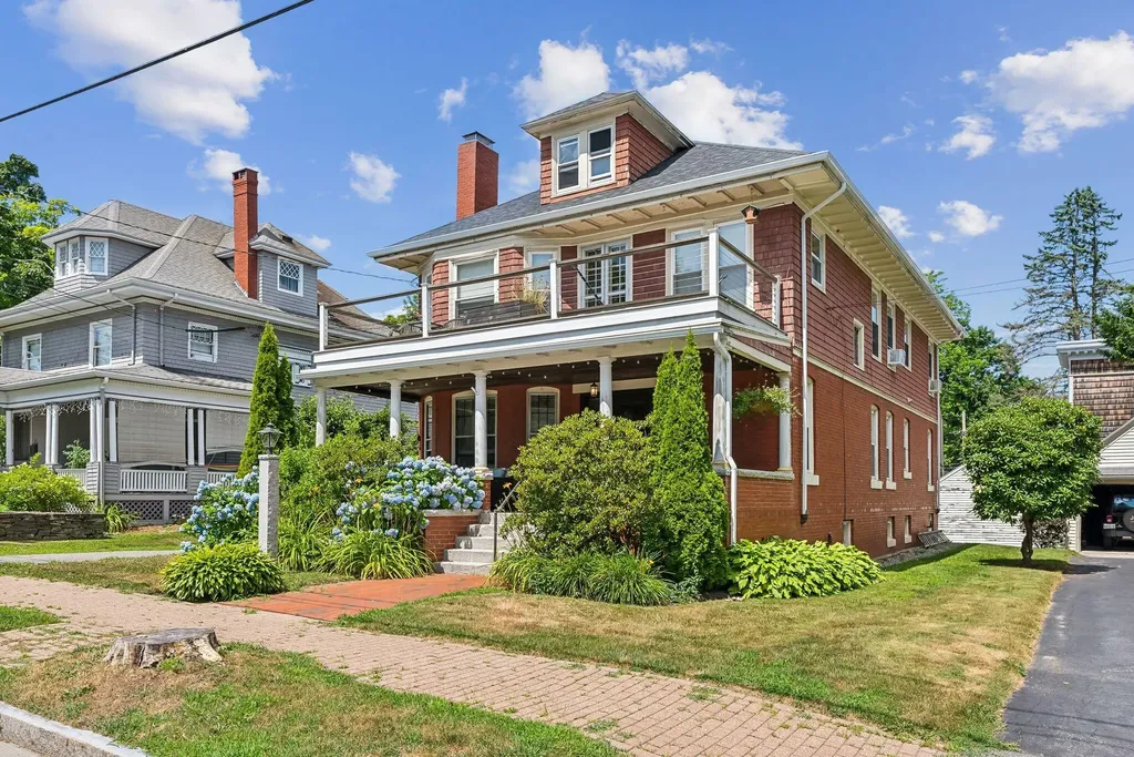41 Coyle Street Portland ME 04101