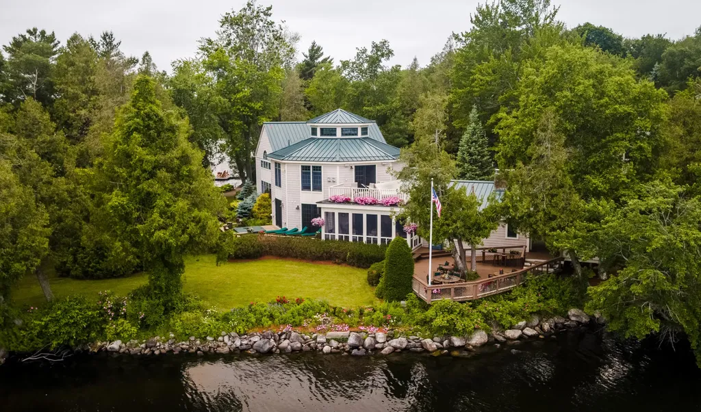 107 Barrows Point Road Newport ME 04953