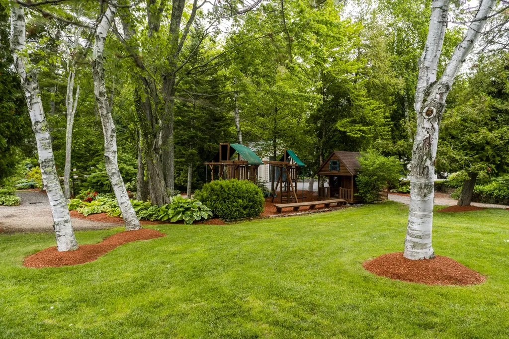 107 Barrows Point Road Newport ME 04953