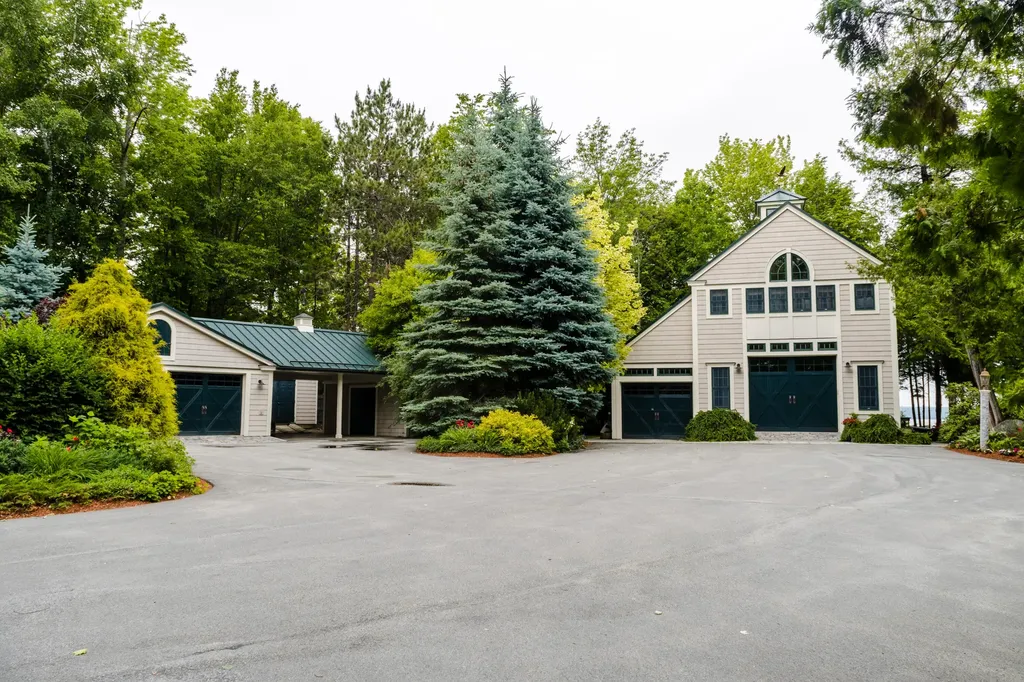 107 Barrows Point Road Newport ME 04953