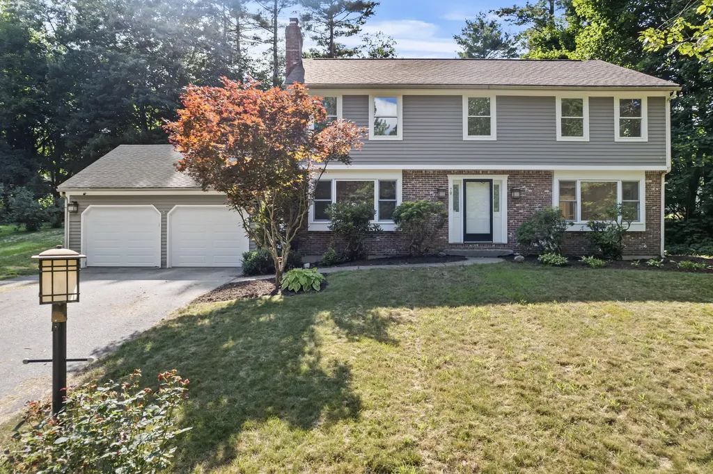 78 Coachman Avenue Auburn ME 04210