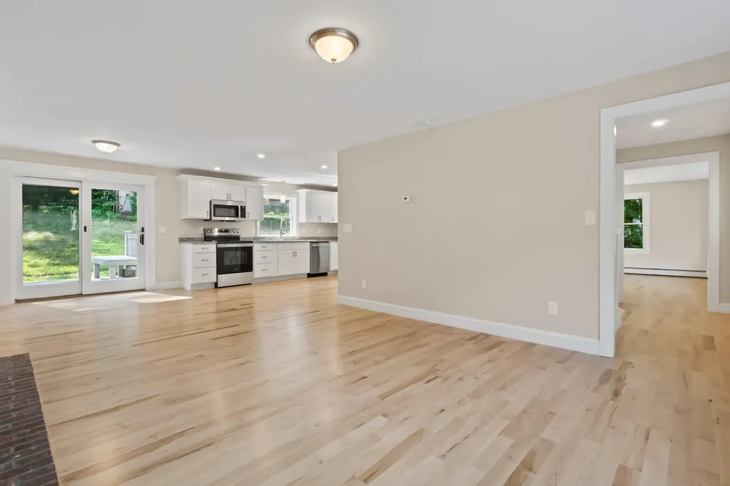 78 Coachman Avenue Auburn ME 04210