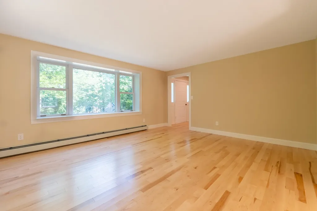 78 Coachman Avenue Auburn ME 04210