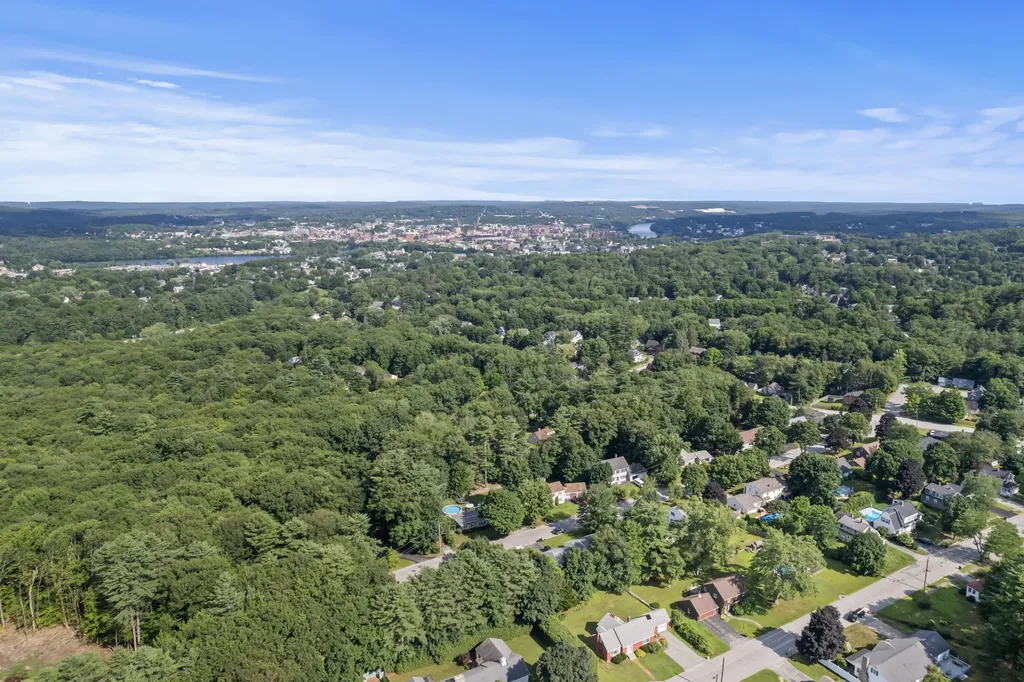 78 Coachman Avenue Auburn ME 04210