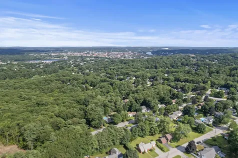 78 Coachman Avenue Auburn ME 04210