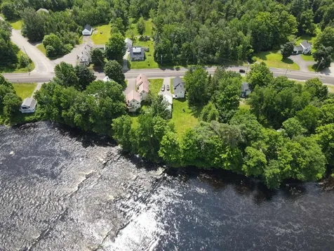 276 E Main Street Dover-foxcroft ME 04426