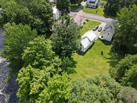 276 E Main Street Dover-foxcroft ME 04426