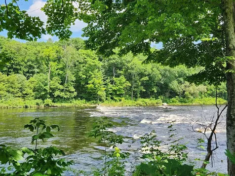 276 E Main Street Dover-foxcroft ME 04426