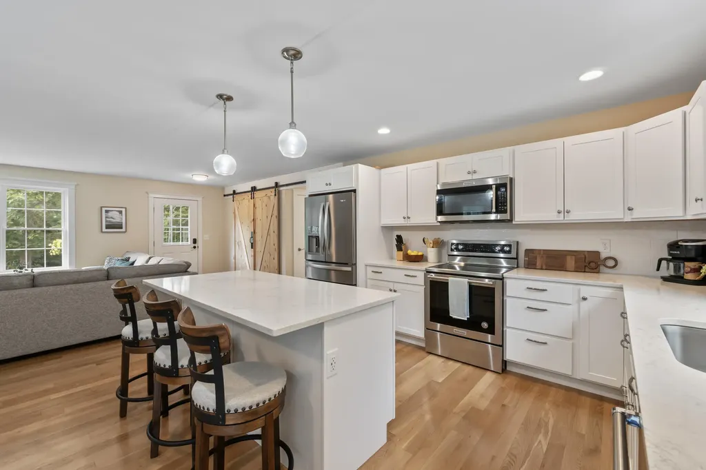 3 Thunder Hill Lane Kennebunkport ME 04046