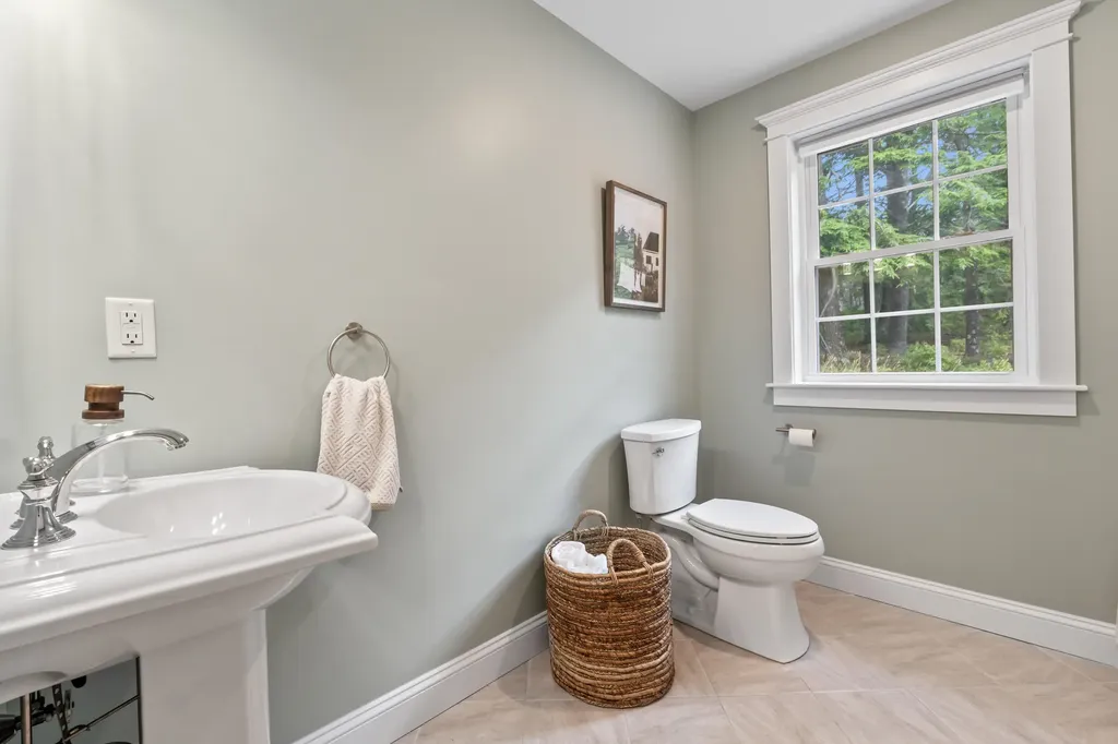3 Thunder Hill Lane Kennebunkport ME 04046