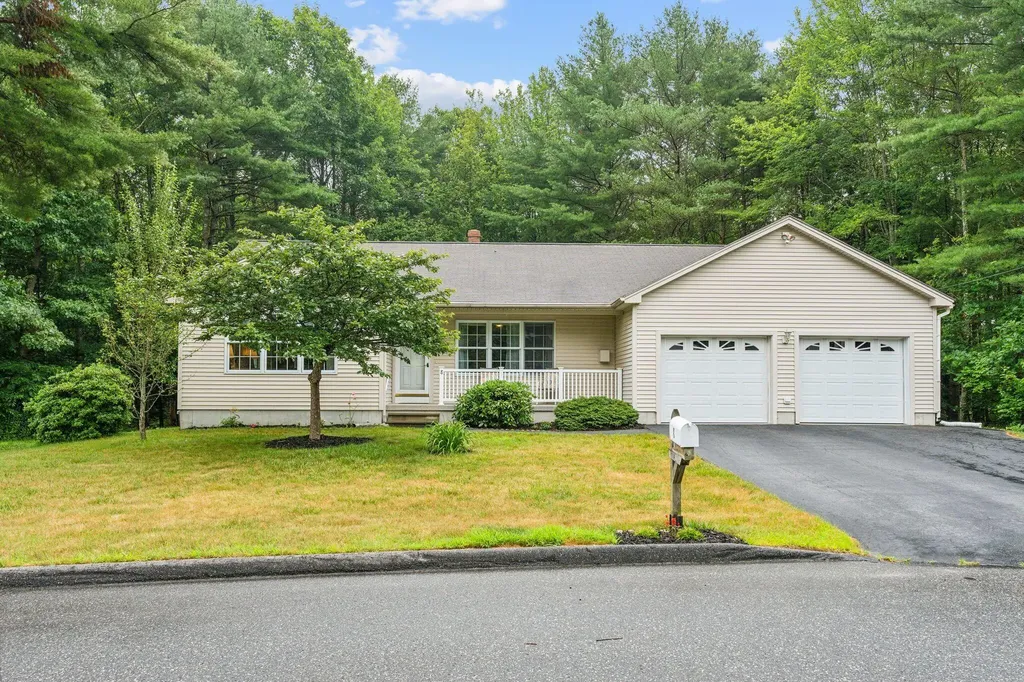 8 Brian Drive Brunswick ME 04011