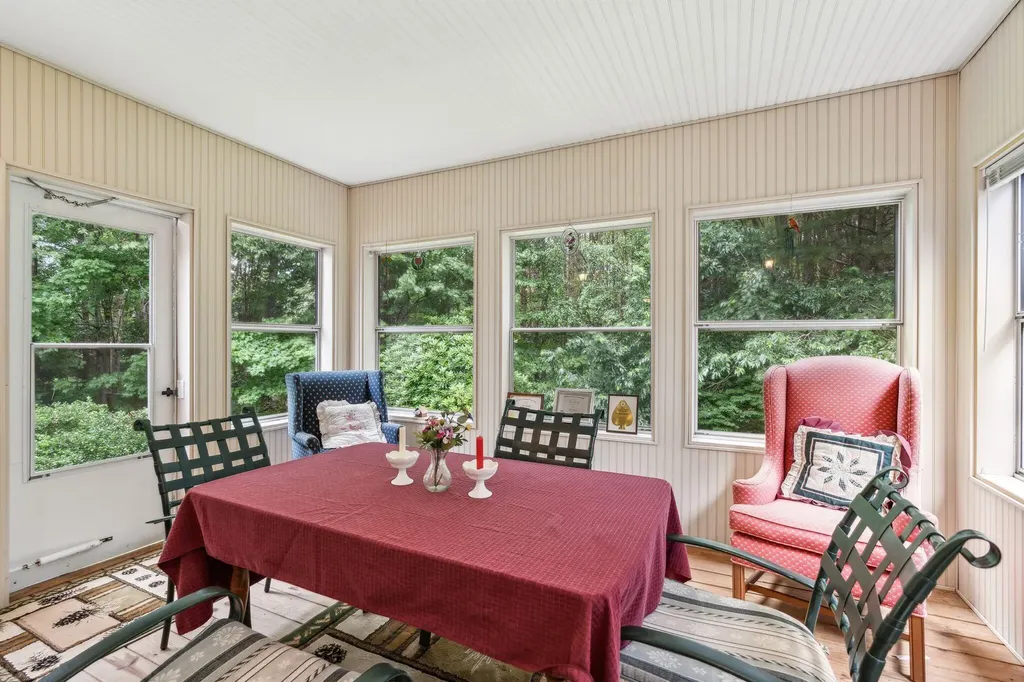 8 Brian Drive Brunswick ME 04011