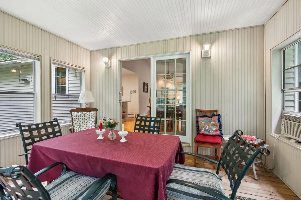 8 Brian Drive Brunswick ME 04011