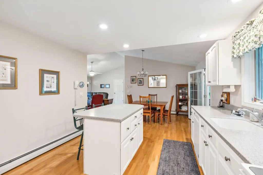 8 Brian Drive Brunswick ME 04011