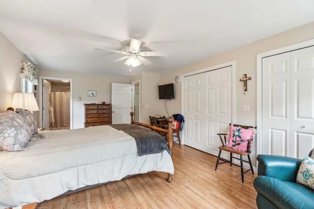 8 Brian Drive Brunswick ME 04011
