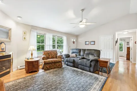 8 Brian Drive Brunswick ME 04011