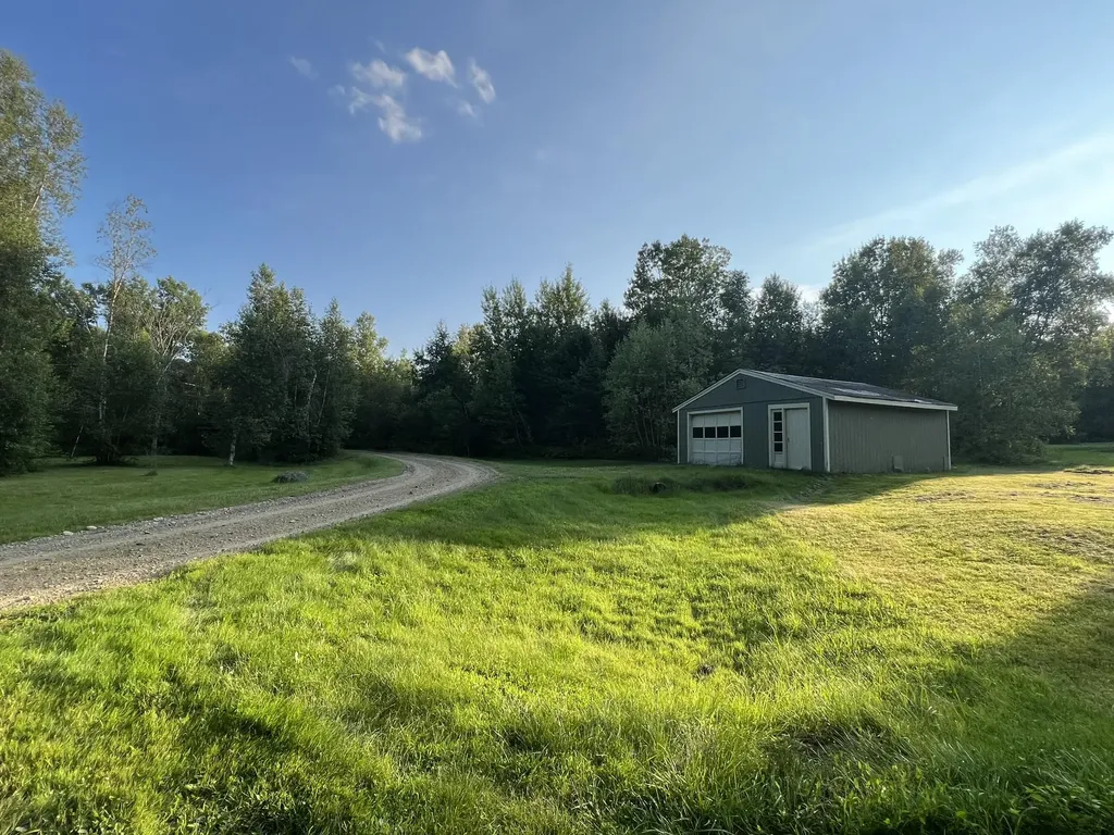 41 Heath Lane Hermon ME 04401