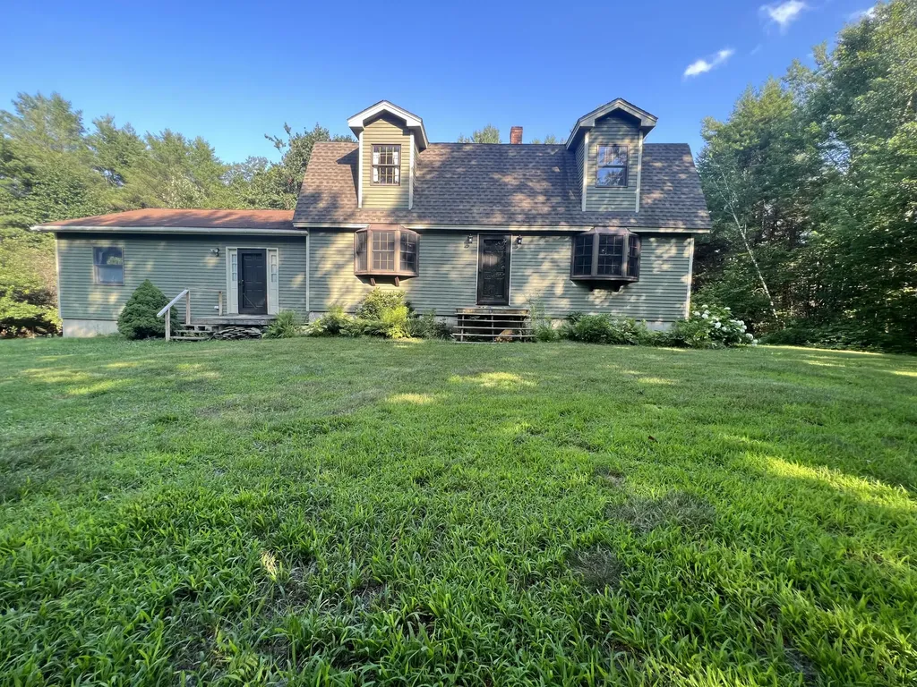 41 Heath Lane Hermon ME 04401
