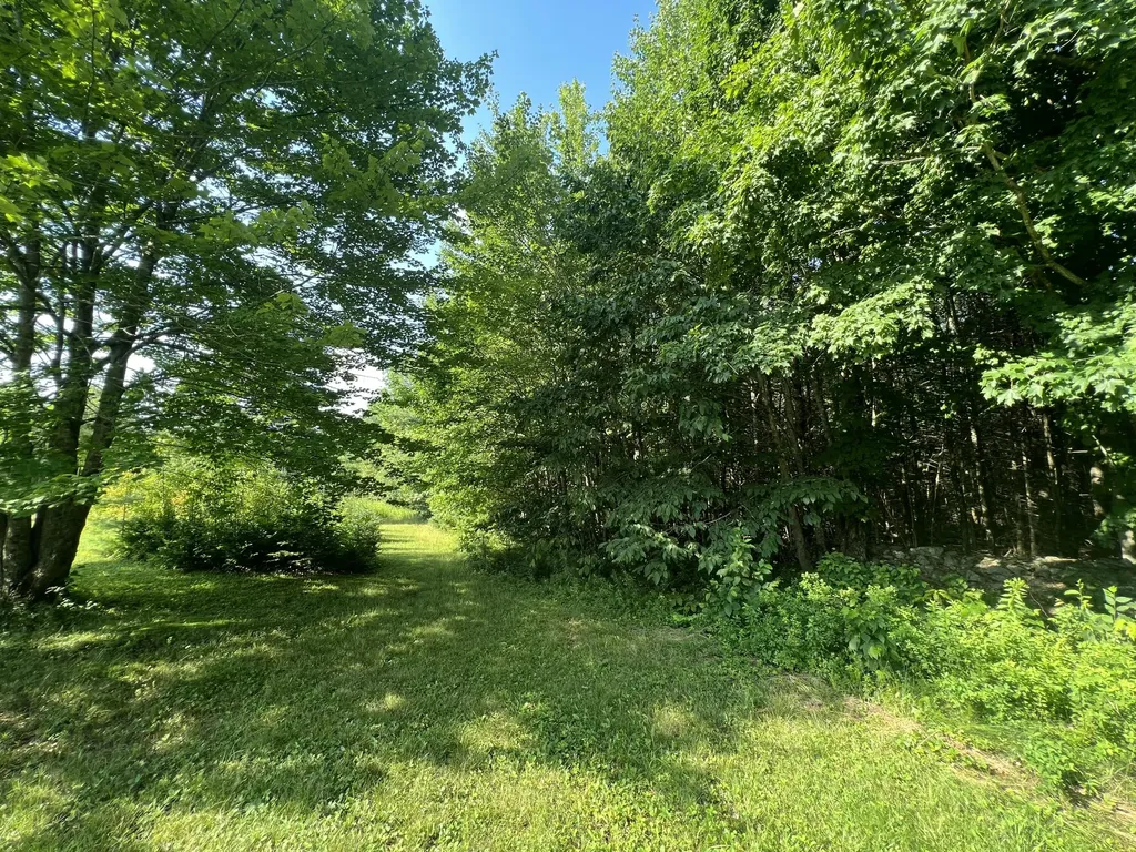 41 Heath Lane Hermon ME 04401