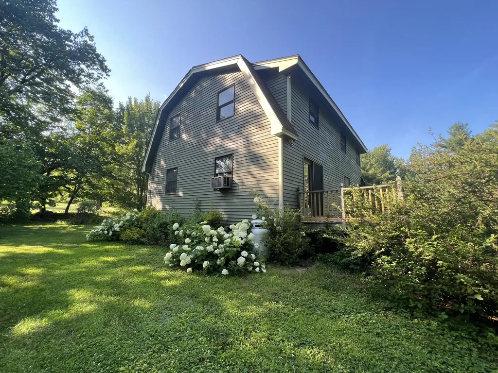 41 Heath Lane Hermon ME 04401