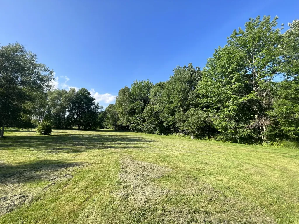 41 Heath Lane Hermon ME 04401