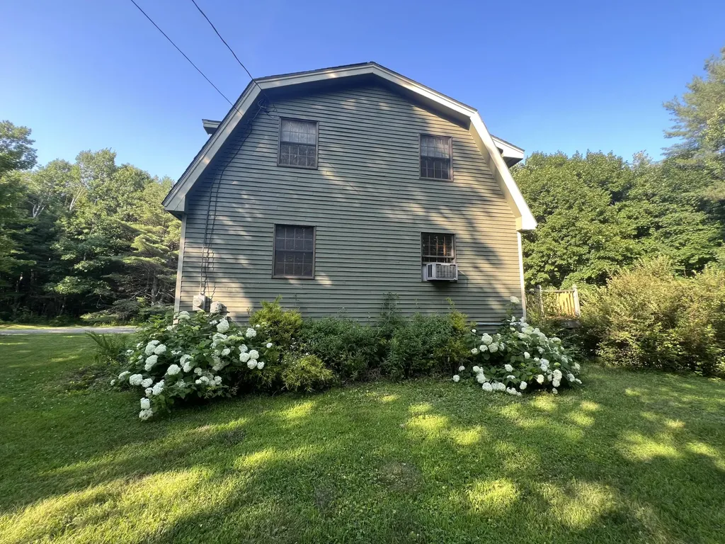 41 Heath Lane Hermon ME 04401
