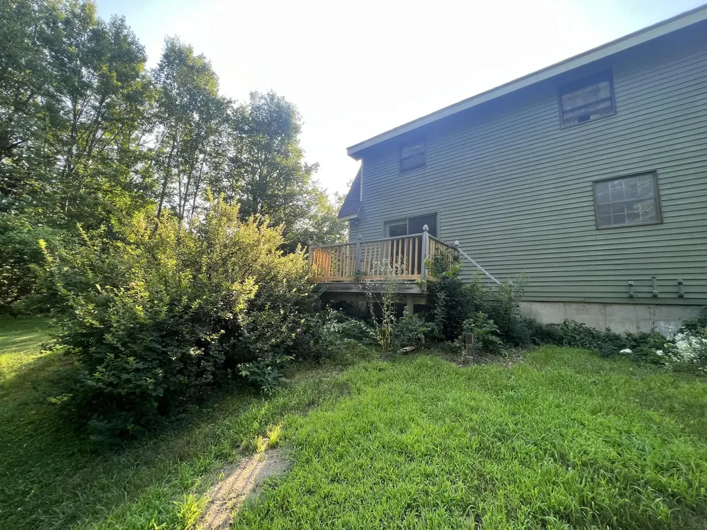 41 Heath Lane Hermon ME 04401