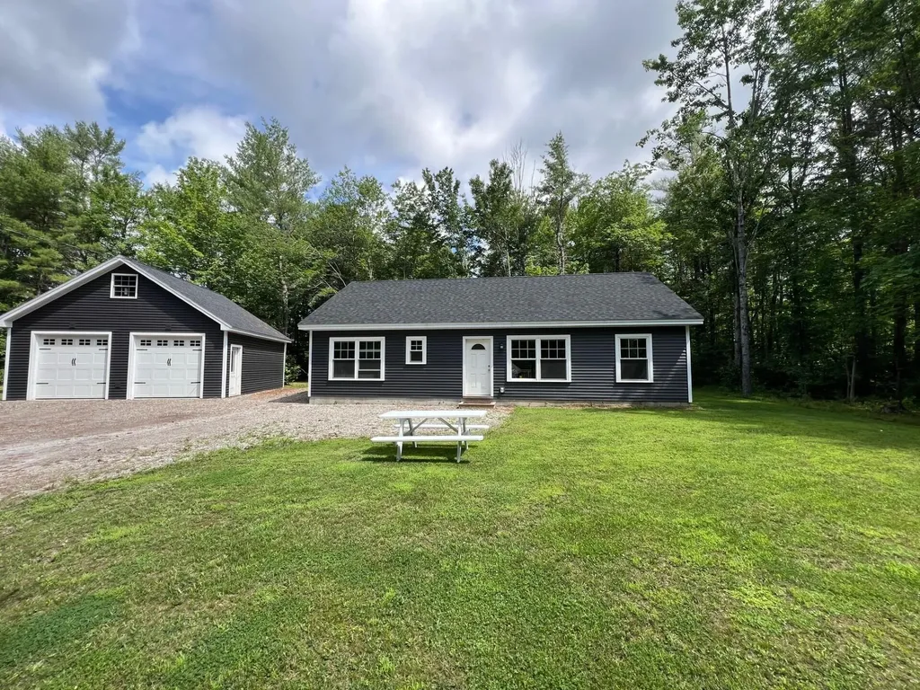 3 Legends Way Buckfield ME 04220
