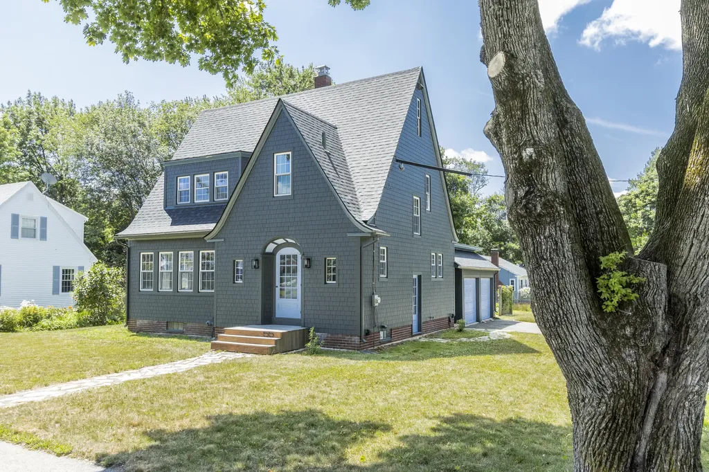 55 Monroe Avenue Westbrook ME 04092
