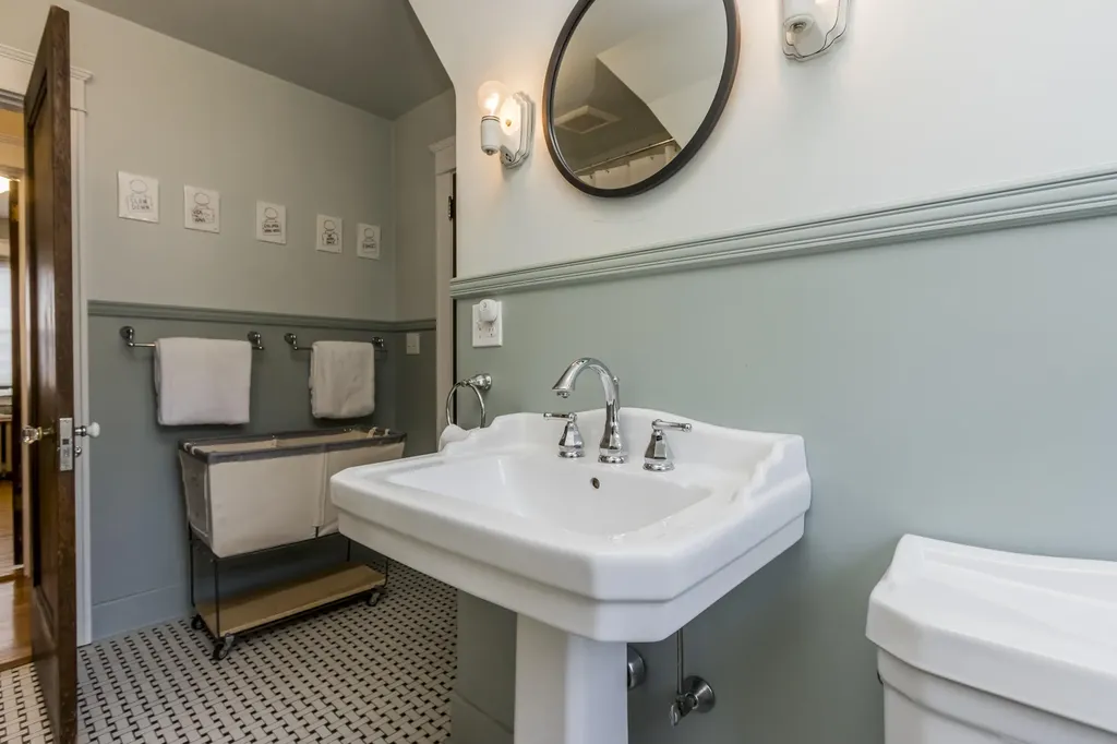 55 Monroe Avenue Westbrook ME 04092