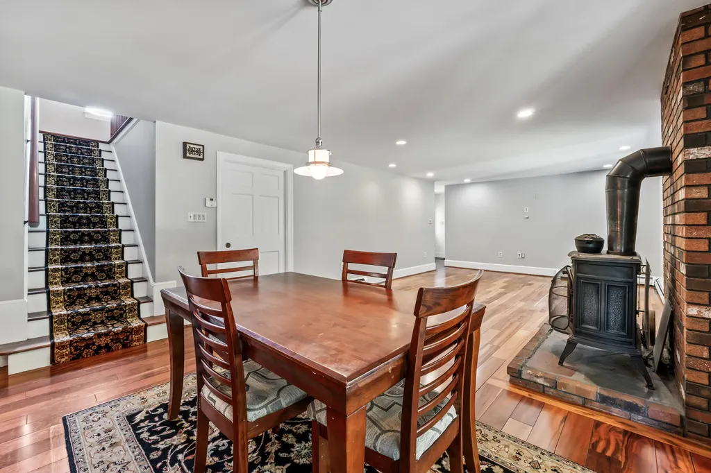 3 Riverview Drive Biddeford ME 04005