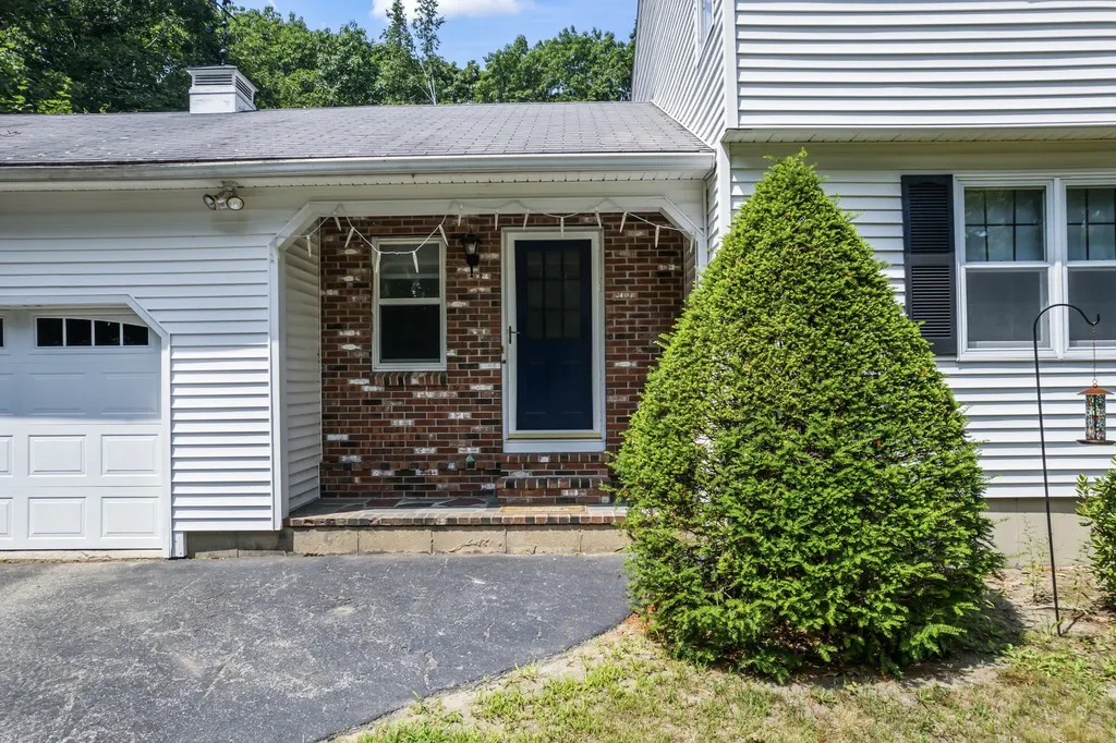 3 Riverview Drive Biddeford ME 04005