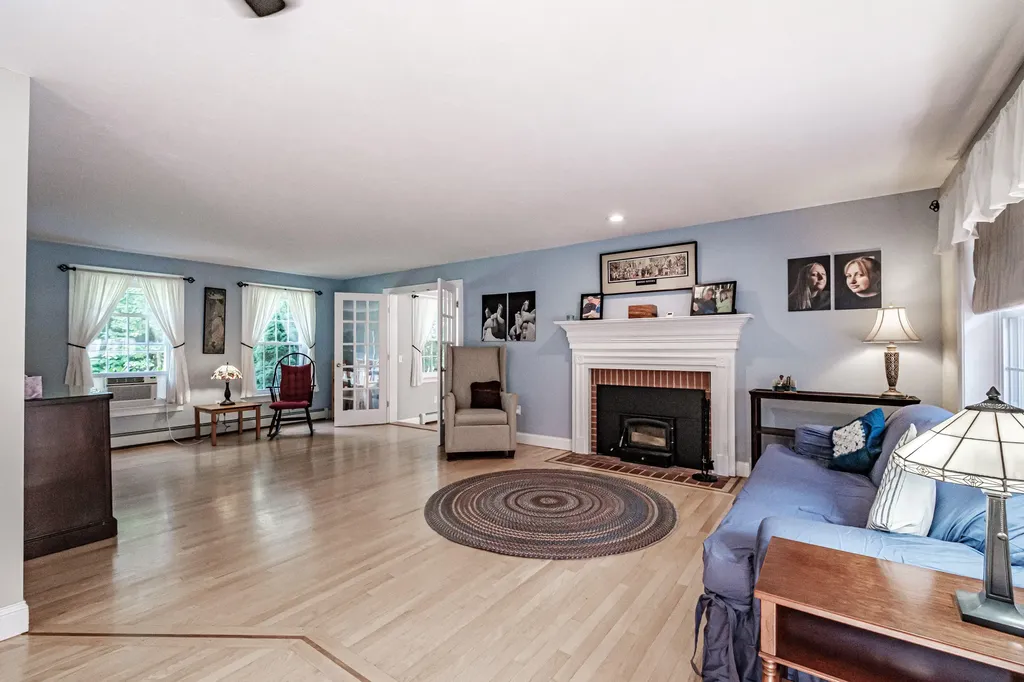 8 Goldenwood Drive Scarborough ME 04074